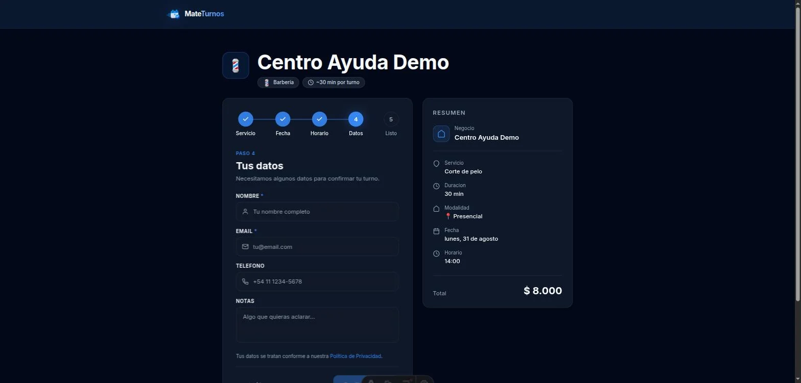 Datos: completa nombre, email y teléfono de contacto.